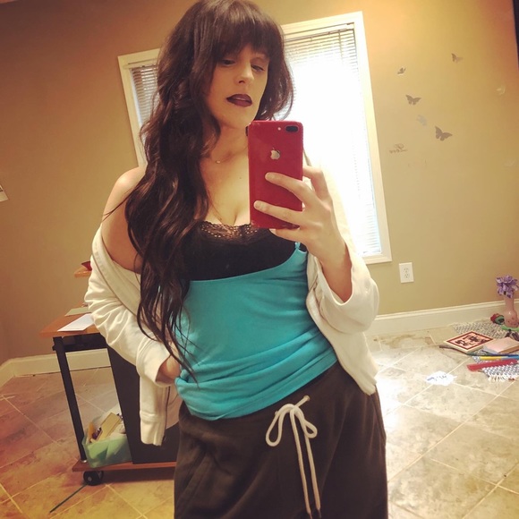 Meet your Posher, Jessie (Mariah Carey’s #1 fan) - Picture 3 of 8